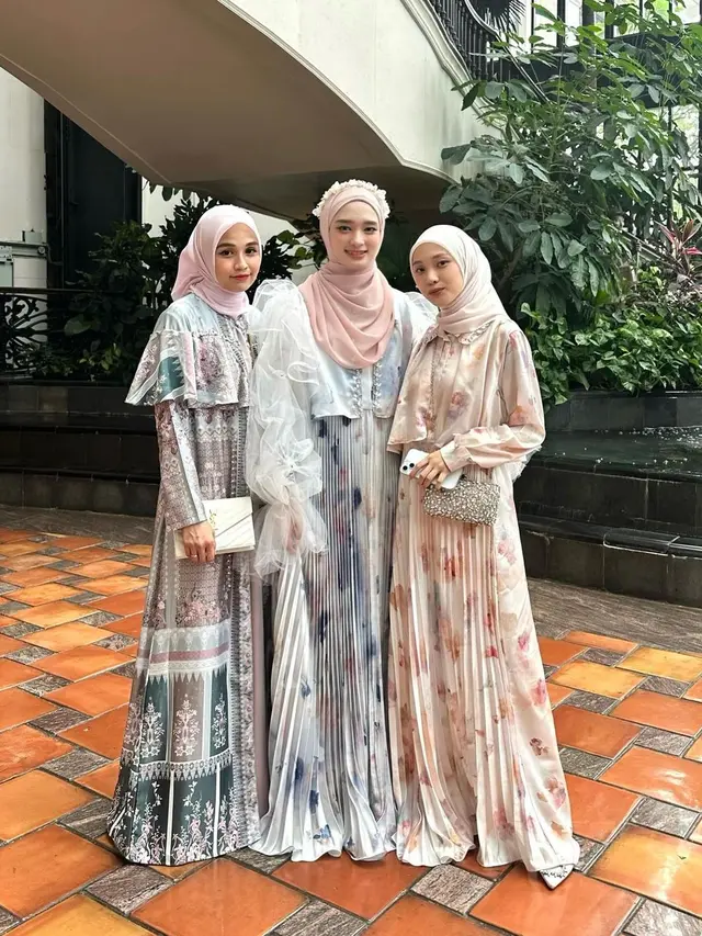 Banjir Pujian Warganet, Begini 8 Potret Inara Rusli Kenakan Outfit Cantik bak  Ibu Peri