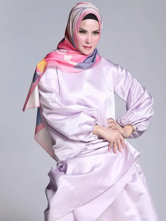 (Instagram/angelelga)