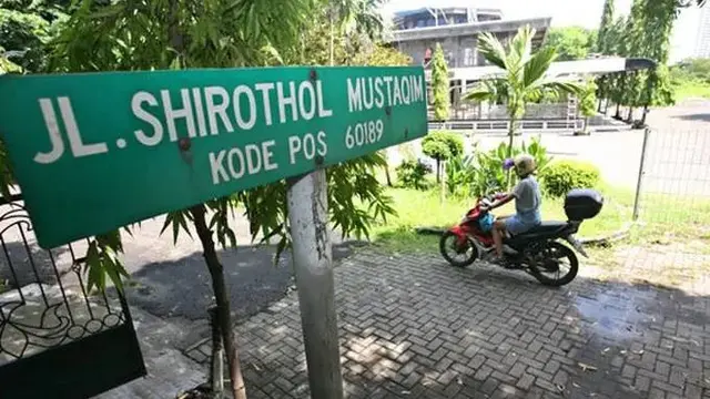 9 Potret Nama Jalan Unik di Indonesia, Malah Bikin Baper