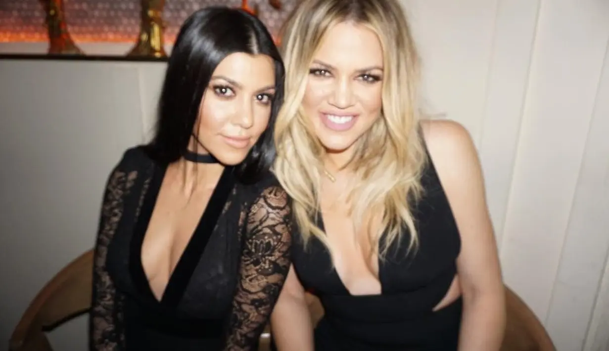 Terlebih lagi Kourtney Kardashian yang mengerti mengenai keputusan yang sudah dibuat Khloe saat ini. (Popsugar)