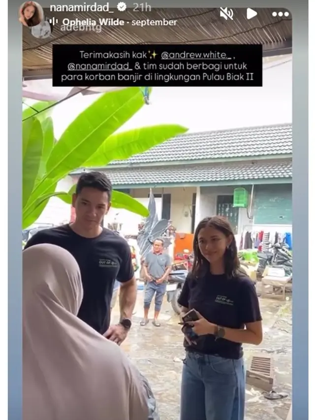 6 Potret Nana Mirdad dan Andrew White Bantu Korban Banjir Bali, Aksi Penuh Empati