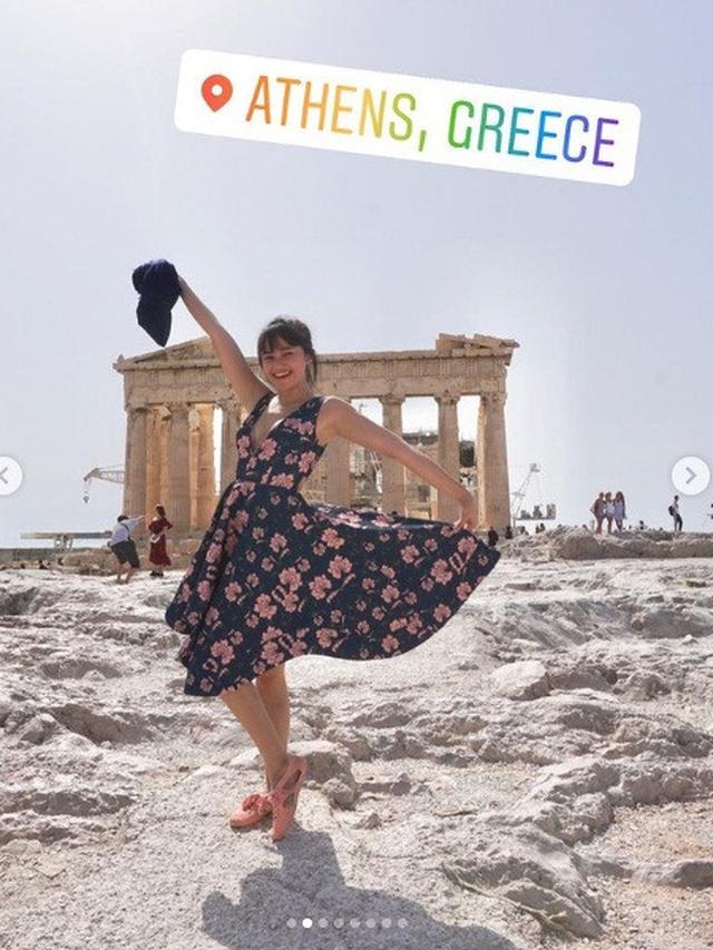 7 Potret Marshanda saat Liburan ke Luar Negeri, Sederhana Tapi Stylish