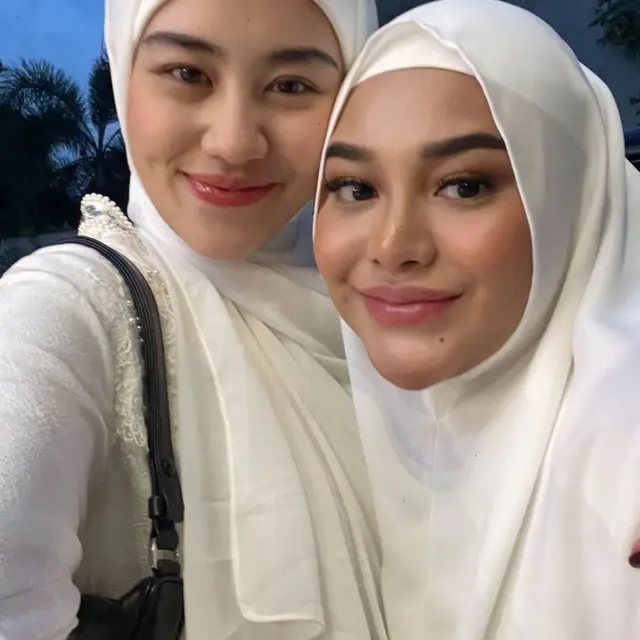 Aurel Hermansyah Sebelum Berangkat Haji.