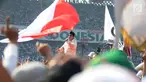 Calon Presiden nomor urut 02 Prabowo Subianto menyampaikan orasi politiknya dalam kampanye akbar Prabowo-Sandi di Stadion Utama Gelora Bung Karno (SUGBK), Jakarta, Minggu (7/4). Kampanye akbar Prabowo-Sandi diawali dengan salat tahajud dan salat subuh berjamaah. (Liputan6.com/Herman Zakharia)