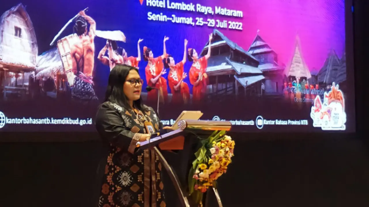 Khawatir Bahasa Sasak Punah, NTB Akan Tertibkan Penulisan Bahasa Asing di Luar Ruang