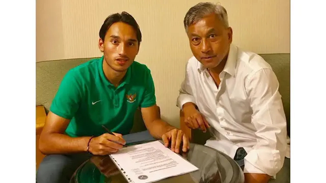 Ezra Walian