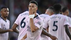 Arsenal langsung turun dengan kekuatan penuh. Trio Gabriel juga dimainkan sejak awal laga. Gabriel Martinelli, salah satu dari trio Gabriel sukses memecah kebuntuan Arsenal. (AFP/Justin Tallis)