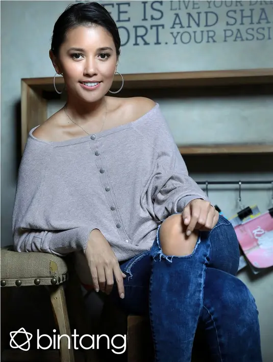 "Saya mikir kalau saya nggak mau lagi membintangi film yang cocok untuk festival lalu siapa lagi? Film seperti ini bisa memberikan nutrisi menurut saya. Karena itu saya ingin terus membintangi film seperti ini," paparnya. (Foto: Galih W. Satria/Bintang.co