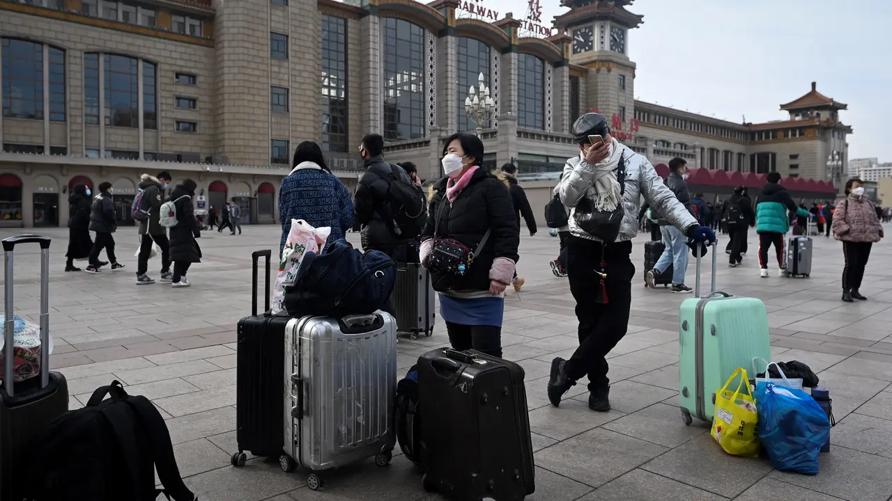 Suasana Stasiun Kereta Beijing Jelang Tahun Baru Imlek