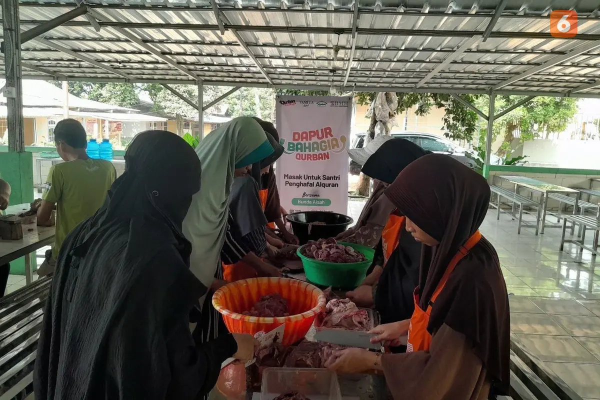 Program "Dapur Bahagia Qurban" yang diinisiasi Laznas BMH