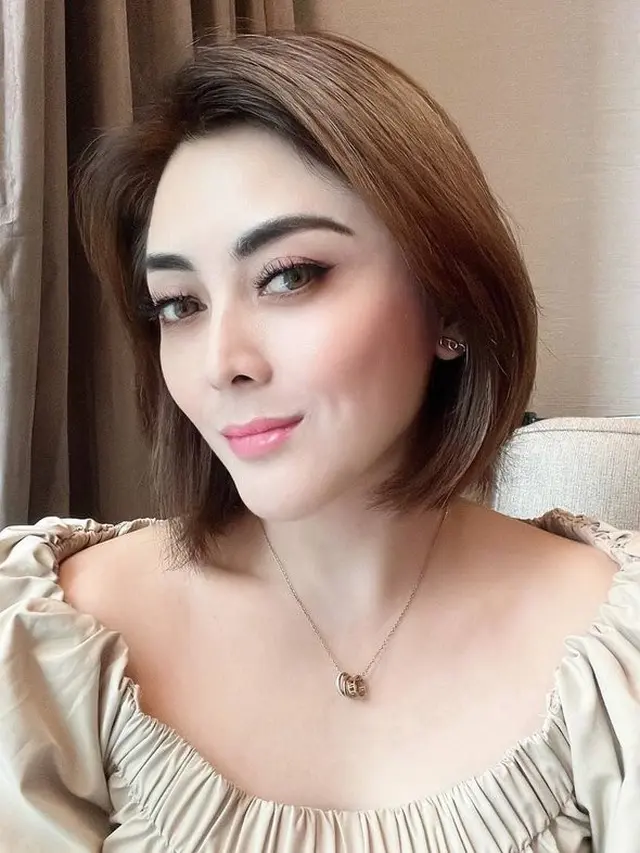 [Fimela] Dhena Devanka