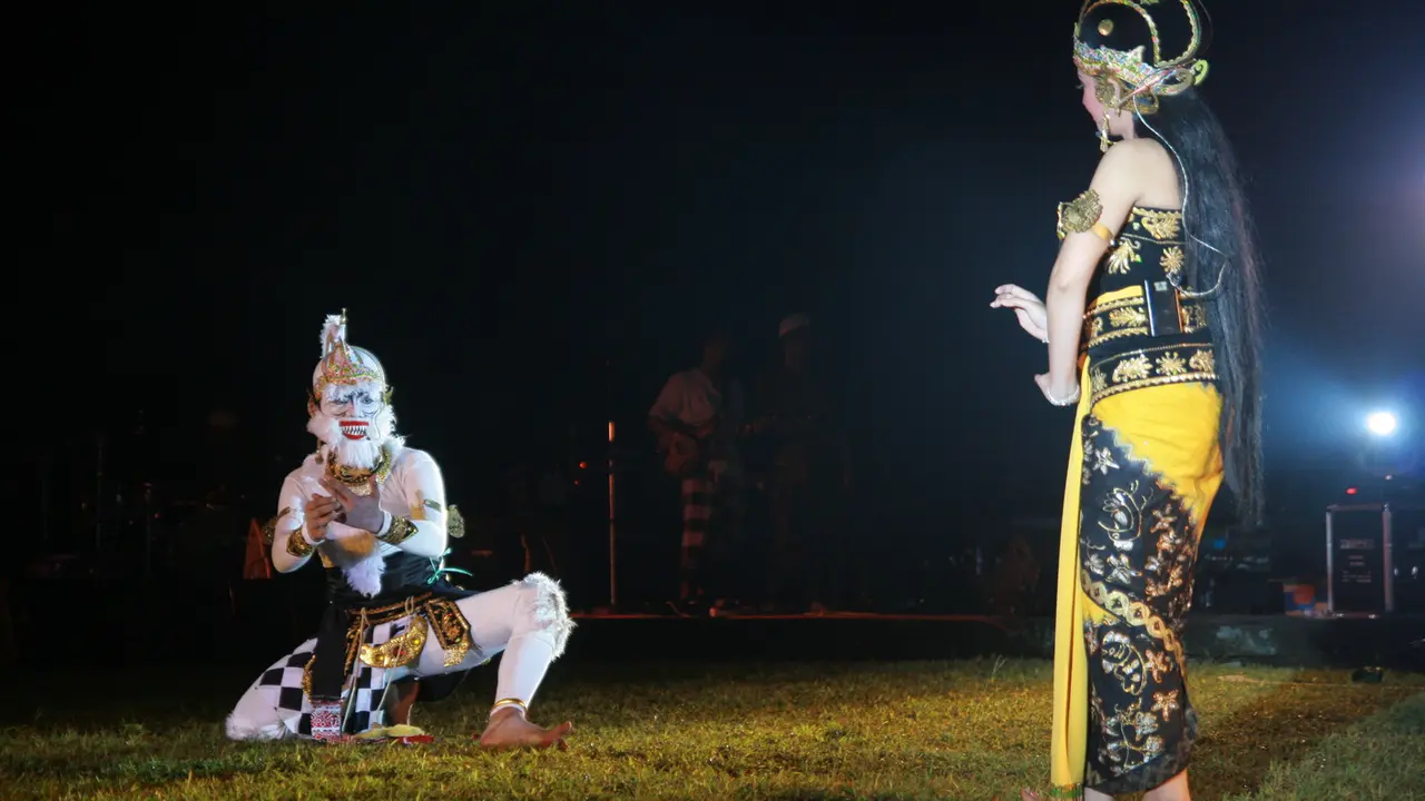 Dulu Aku Seekor Monyet Berpakaian ala Ksatria