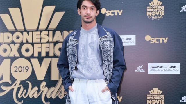 Putus Reza Rahadian Pilih Jual Barang Mantan News Entertainment Fimela Com