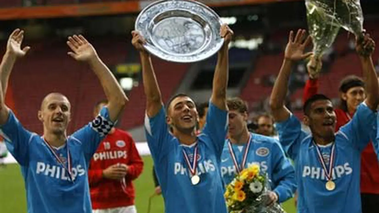 img_psv_piala_super.jpg