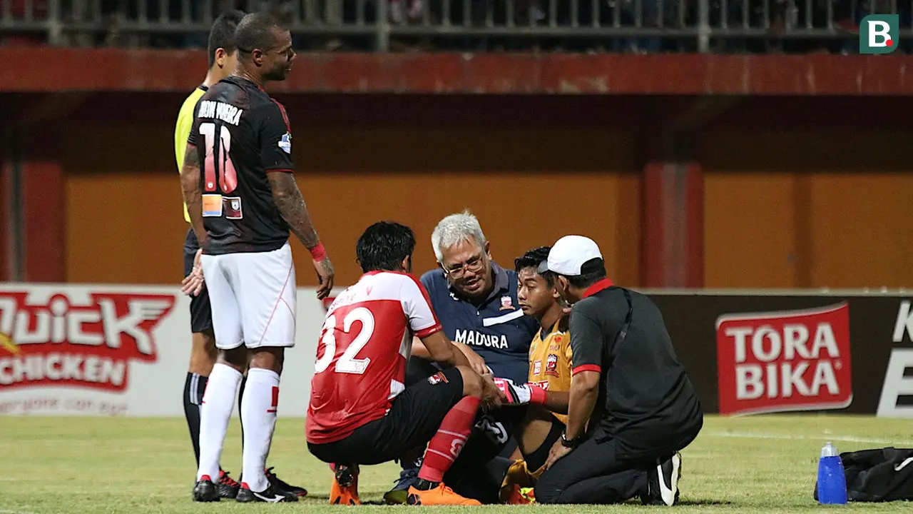 Madura United vs Persipura Jayapura