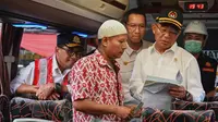 Menteri Perhubungan Budi Karya Sumadi saat meninjau Terminal Kampung Rambutan, Jakarta.