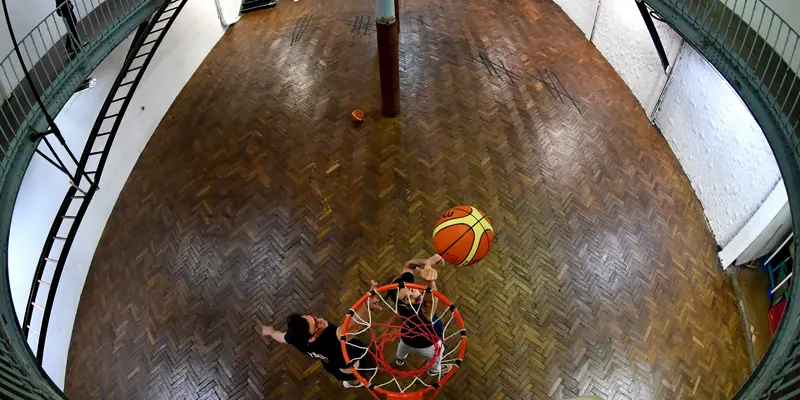 Penampakan Lapangan Basket Tertua di Dunia