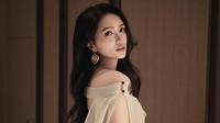 Pemenang Miss International Queen Nguyen Huong Giang mewakili Vietnam di Miss Universe 2025. (dok. Instagram @huoggiangggg/https://www.instagram.com/p/DNsHJ4lwvFe/)