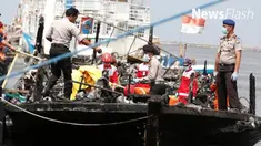 Polisi masih mengumpulkan keterangan dari para saksi, disamping menunggu hasil laboratorium forensik. 