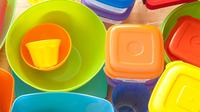 Begini supaya wadah plastik tetap awet/Good Housekeeping