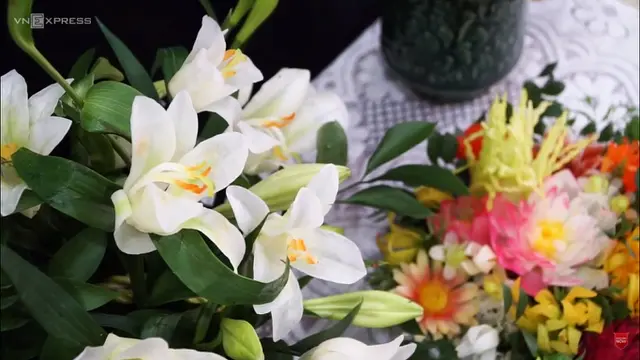 Seni Ukir Bunga dari Buah Pepaya