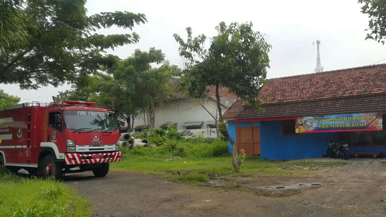 Maaf, Damkar Probolinggo Tak Dapat Terima Panggilan Warga