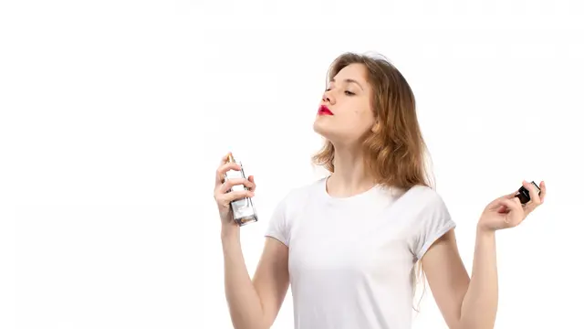 Tips Menyemprotkan Parfum agar Wanginya Tetap Tahan Lama Sepanjang Hari Meskipun Tubuh Berkeringat