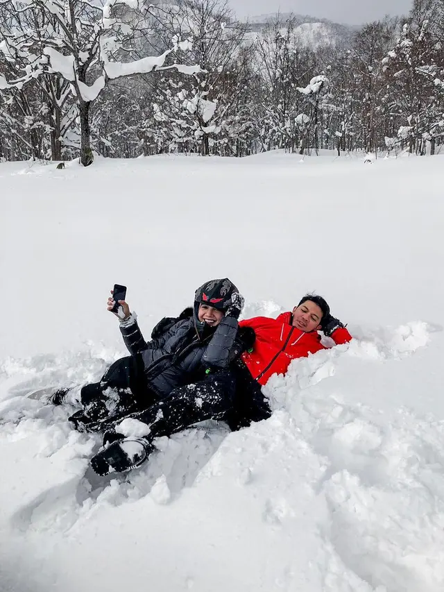 Irwansyah-Zaskia Sungkar