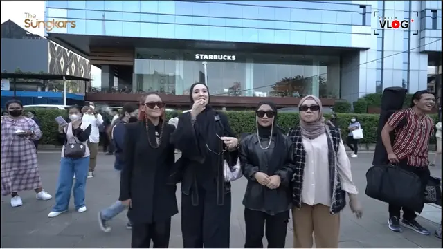 [Fimela] Zaskia Sungkar di CFW