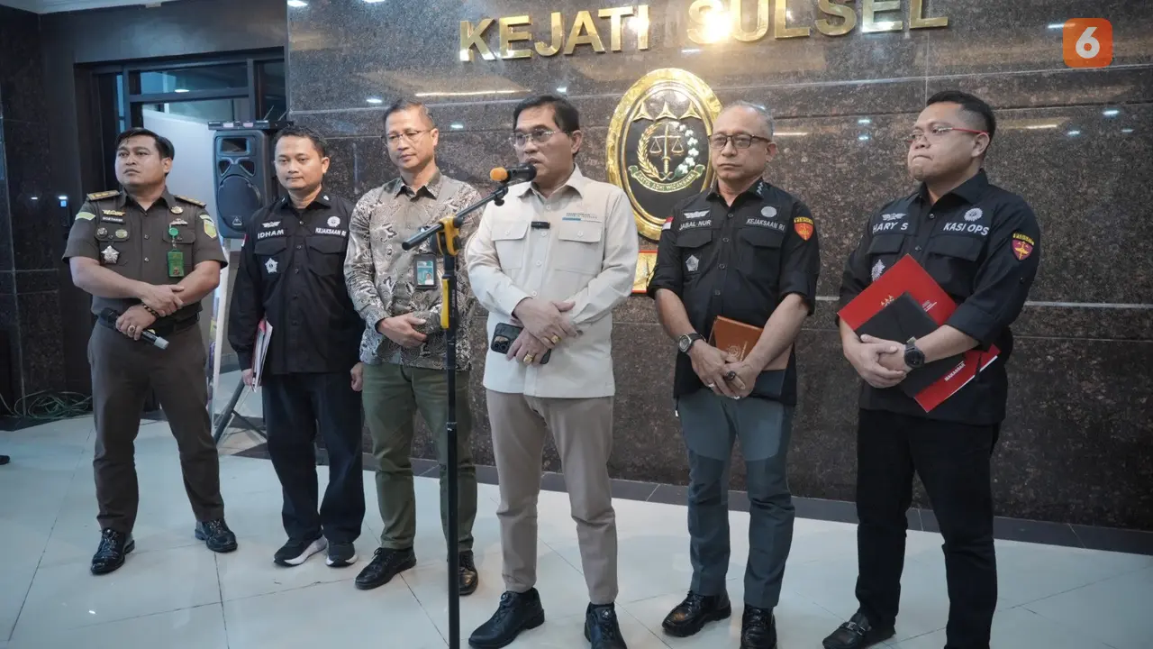 Itjen Kementerian PKP, Heri Jerman melaporkan dugaan korupsi yang terjadi di lingkup BP3KP Sulawesi III ke Kejati Sulsel.