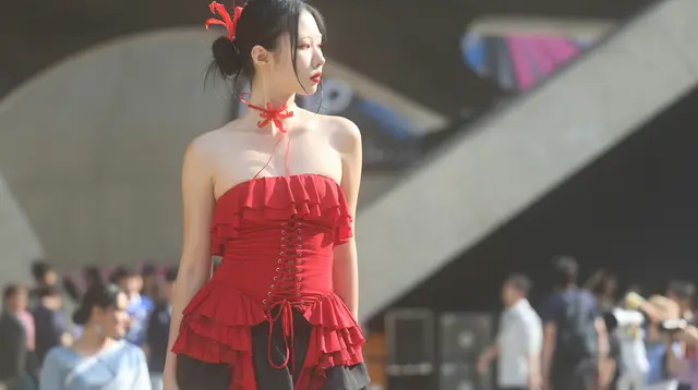 Outfit Konser. (Foto: Seongil Park/Unsplash)