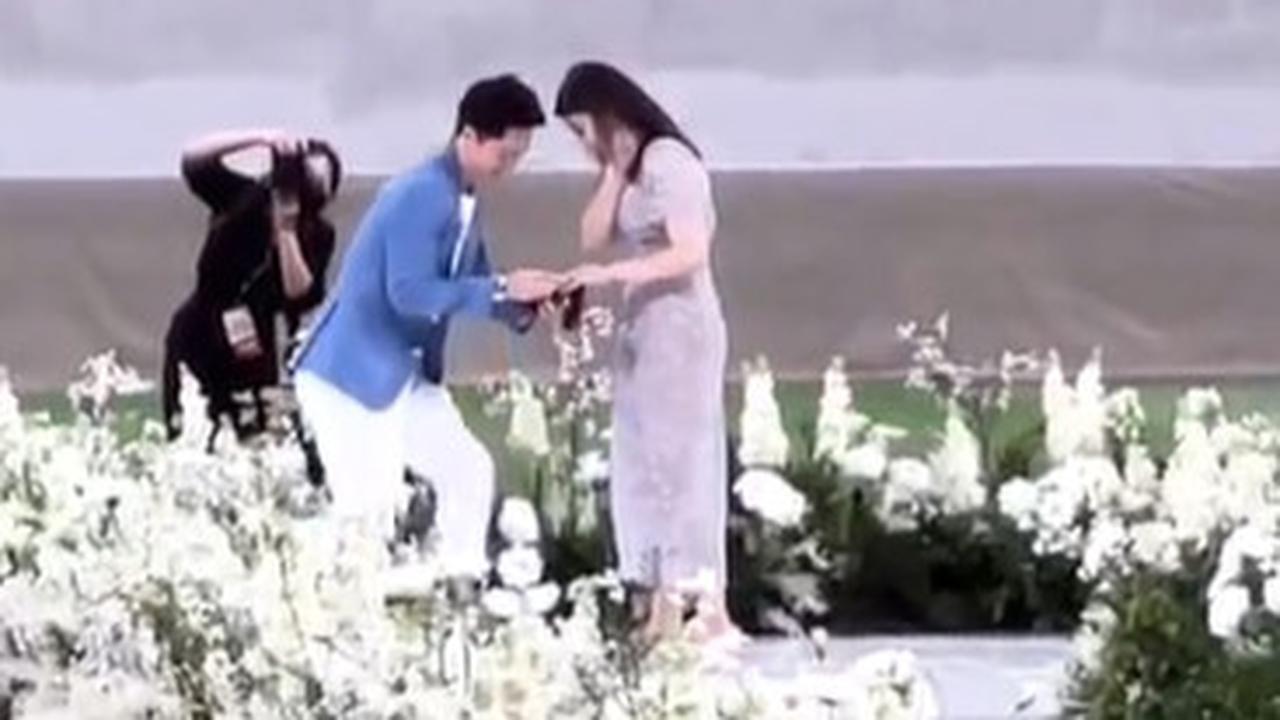 7 Momen Kevin Sanjaya Lamar Valencia Tanoesoedibjo, Beri Kejutan di Stadion