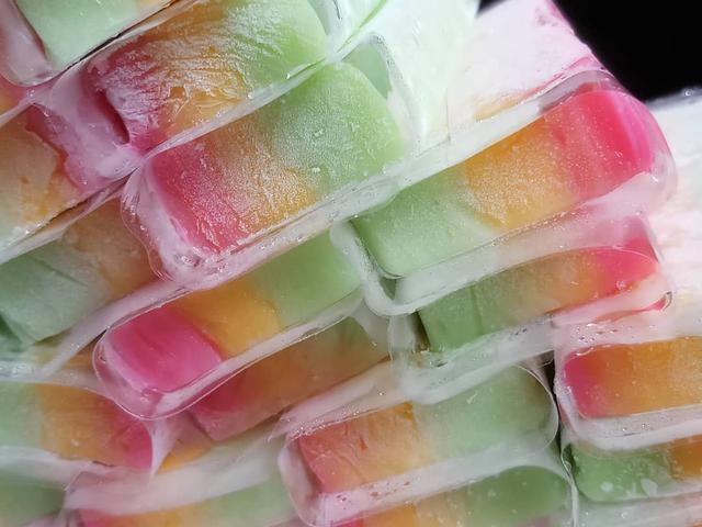 Resep Es Gabus Pelangi Rasanya Bikin Anda Terjebak
