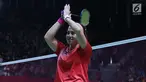 Atlet para bulutangkis tunggal putri Indonesia, Oktila Laeni Ratri usai laga final tunggal putri SL 4 Asian Para Games 2018 melawan Cheng Hefang (China) di Istora GBK, Jakarta, Jumat (12/10). Oktila Laeni Ratri kalah 1-2. (Liputan6.com/Helmi Fithriansyah)
