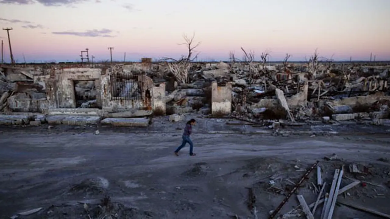 Kota Epecuen (c) AP/dailymail.co.uk