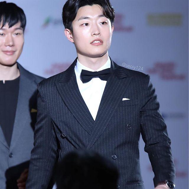 Curi Perhatian! Pesona Ryu Hae-jun Pemeran Dong Seok Muda dalam Drama Our Blues