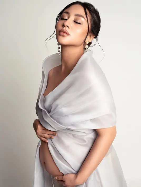 Margin Wieheerm Maternity (Instagram/marginw)