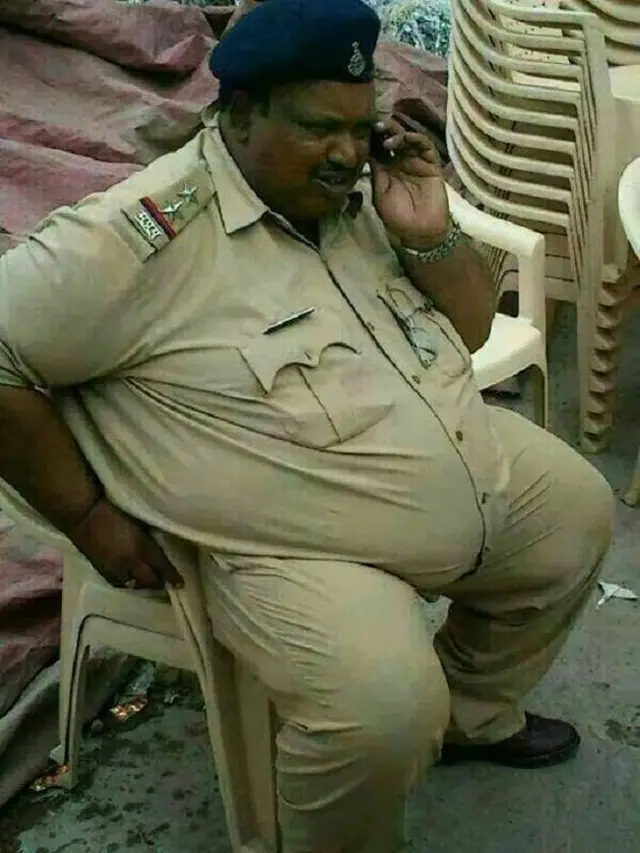 6 Potret Kocak Kelakuan Polisi India yang Bikin Ngakak