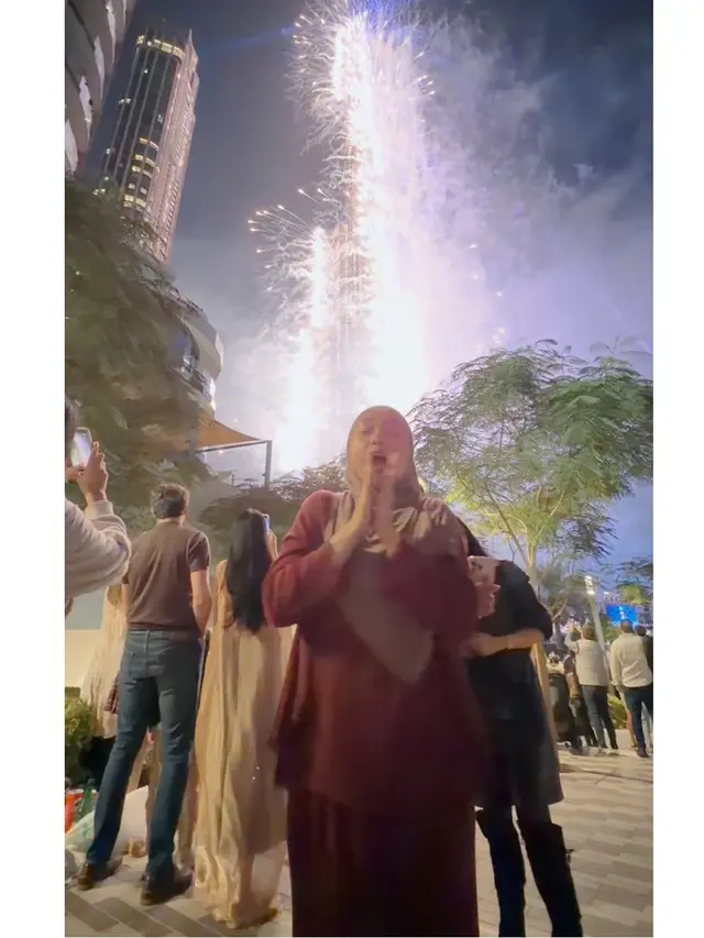 5 Artis Indonesia Liburan ke Dubai 2026, Valerie Thomas hingga Agnez Mo