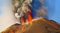 Gunung Etna adalah gunung berapi aktif di pesisir timur Sisilia, dekat Messina dan Catania, Italia. Gunung ini memiliki ketinggian sekitar 3.320 Mdpl. (iStock)