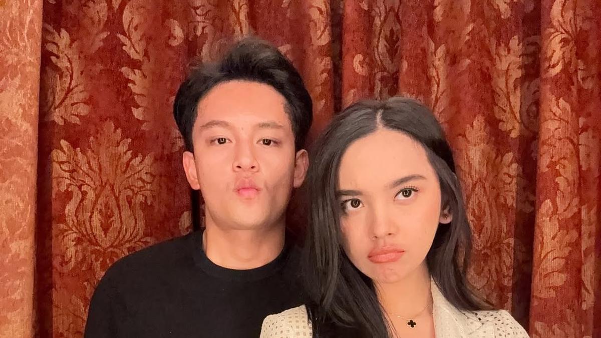 Gaya Couple Randy Martin dan Lyodra Ginting di Photobooth, Kompak tapi Tetap Punya Karakter Masing-Masing