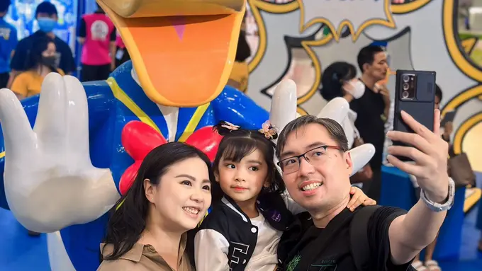 Donald Duck 90th Anniversary