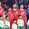 Para pemain Timnas Indonesia menyanyikan lagu kebangsaan Indonesia Raya dalam laga semifinal FIFA Series 2026 melawan St Kitts and Nevis di Stadion Utama Gelora Bung Karno (SUGBK), Senayan, Jakarta, Jumat (27/03/2026). (Bola.com/M Iqbal Ichsan)
