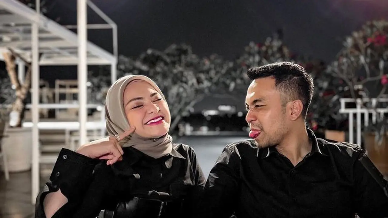 Potret Nathalie Holscher CLBK Bareng Mantan Kekasih, Tampil Serasi Serba Hitam saat Dinner