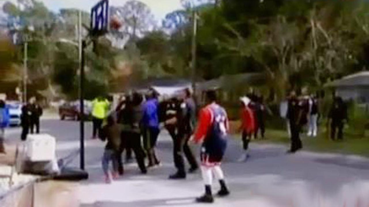 Penertiban Gubug Liar hingga Adu Skill Oneal dan Pebasket Jalanan