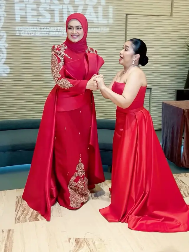 Ruth Sahanaya dan Siti Nurhaliza