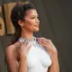 Zendaya berpose untuk fotografer saat tiba di pemutaran perdana film 'The Odyssey' pada hari Senin, 6 Juli 2026, di London. (Scott A Garfitt/Invision/AP)