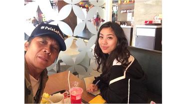 Nah ini dia Mezzaluna, putri sulung Bimbim Slank yang menarik perhatian publik.
