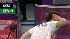 Berita video aksi-aksi tak terbayangkan salah satu atlet bulu tangkis andalan Indonesia, Kevin Sanjaya, saat berjuang di Asian Games 2018.