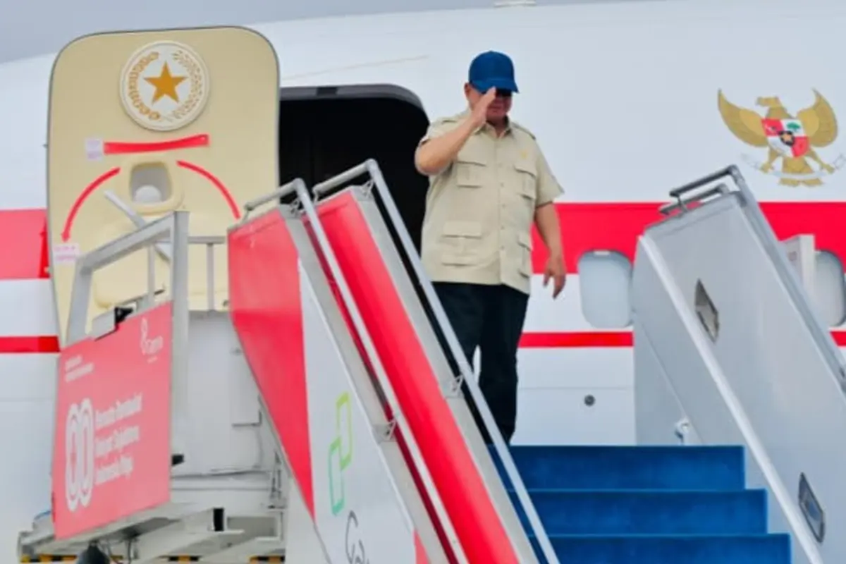 Presiden Prabowo Subianto bertolak menuju Provinsi Jawa Timur dalam rangka kunjungan kerja.